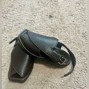 Stylish Brown Sandals with Buckle